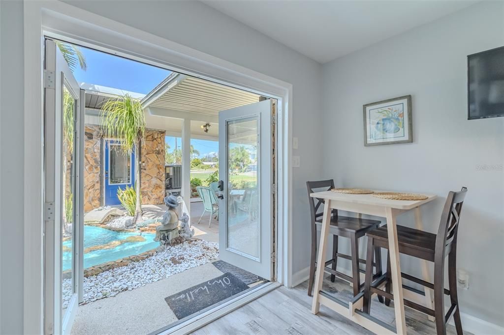 En Venta: $680,000 (3 camas, 4 baños, 2271 Pies cuadrados)