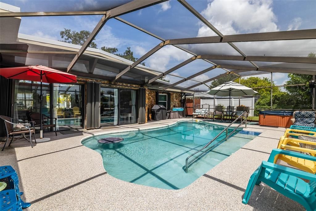 En Venta: $680,000 (3 camas, 4 baños, 2271 Pies cuadrados)