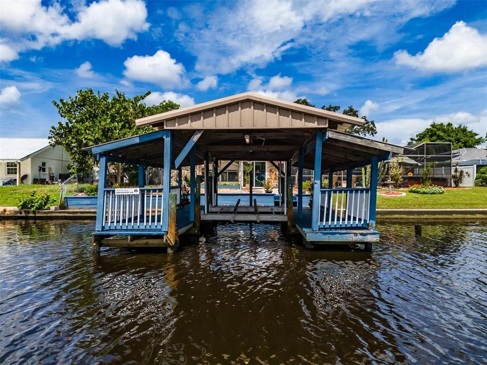 En Venta: $680,000 (3 camas, 4 baños, 2271 Pies cuadrados)