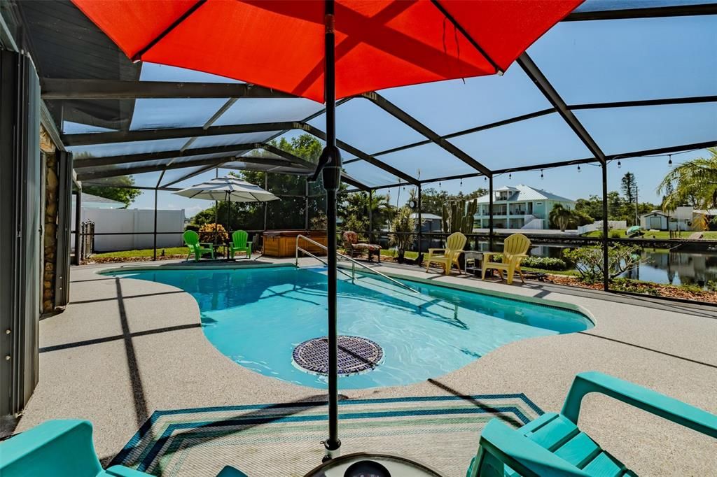 En Venta: $680,000 (3 camas, 4 baños, 2271 Pies cuadrados)