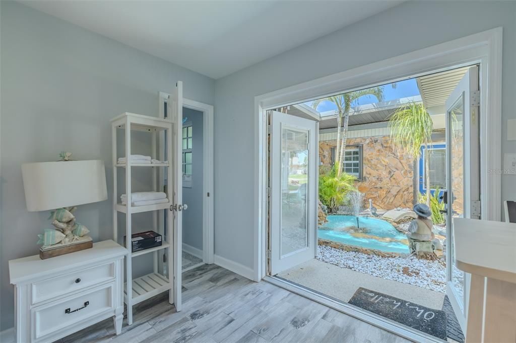 En Venta: $680,000 (3 camas, 4 baños, 2271 Pies cuadrados)