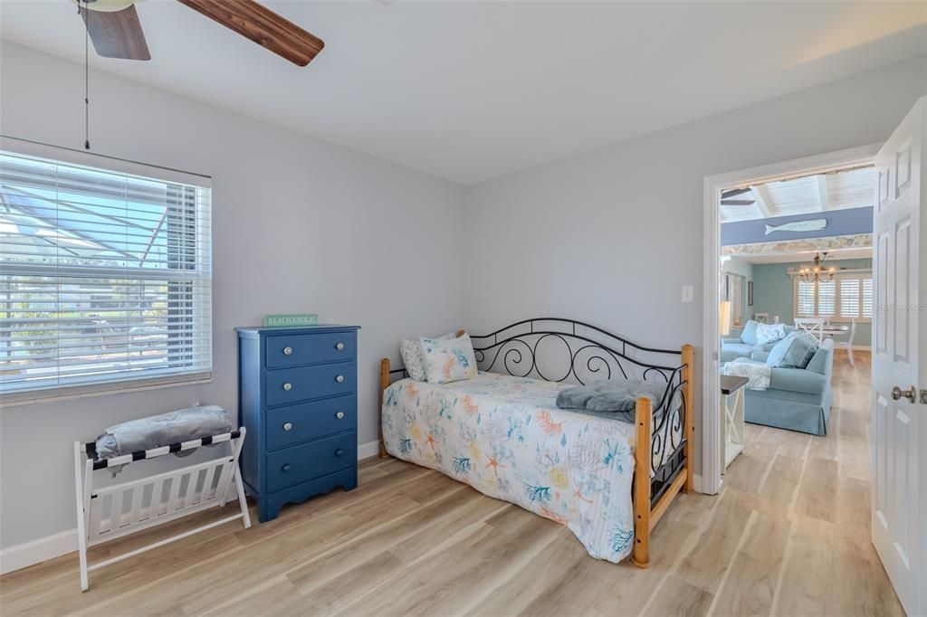 En Venta: $680,000 (3 camas, 4 baños, 2271 Pies cuadrados)