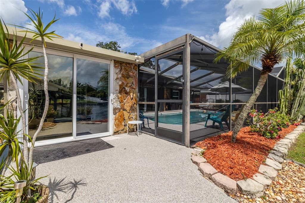 En Venta: $680,000 (3 camas, 4 baños, 2271 Pies cuadrados)