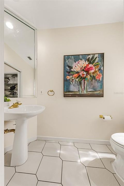 待售: $820,000 (3 贝兹, 2 浴室, 2857 平方英尺)