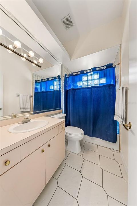 待售: $820,000 (3 贝兹, 2 浴室, 2857 平方英尺)