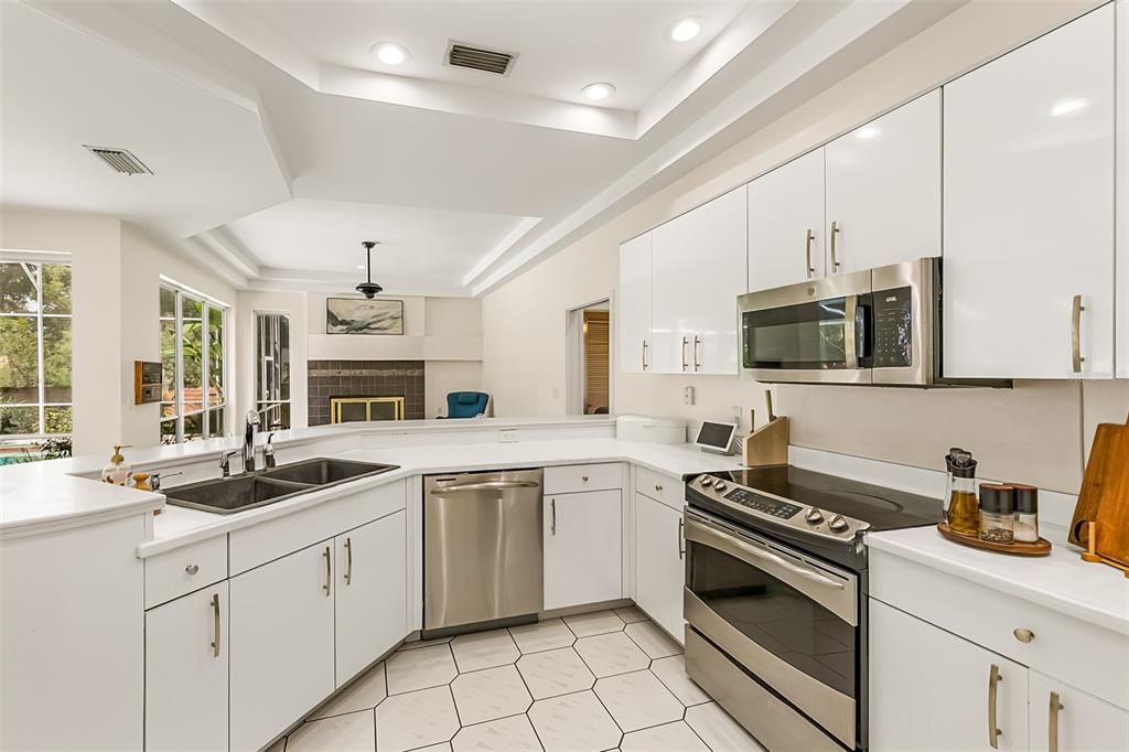 待售: $820,000 (3 贝兹, 2 浴室, 2857 平方英尺)