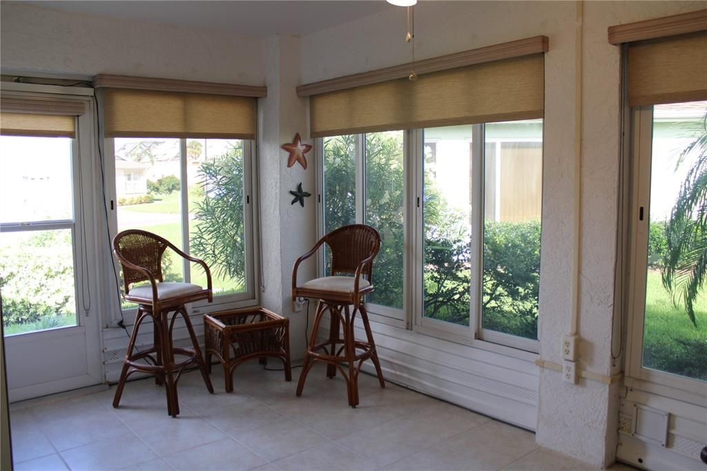 For Rent: $3,695 (2 beds, 2 baths, 1253 Square Feet)