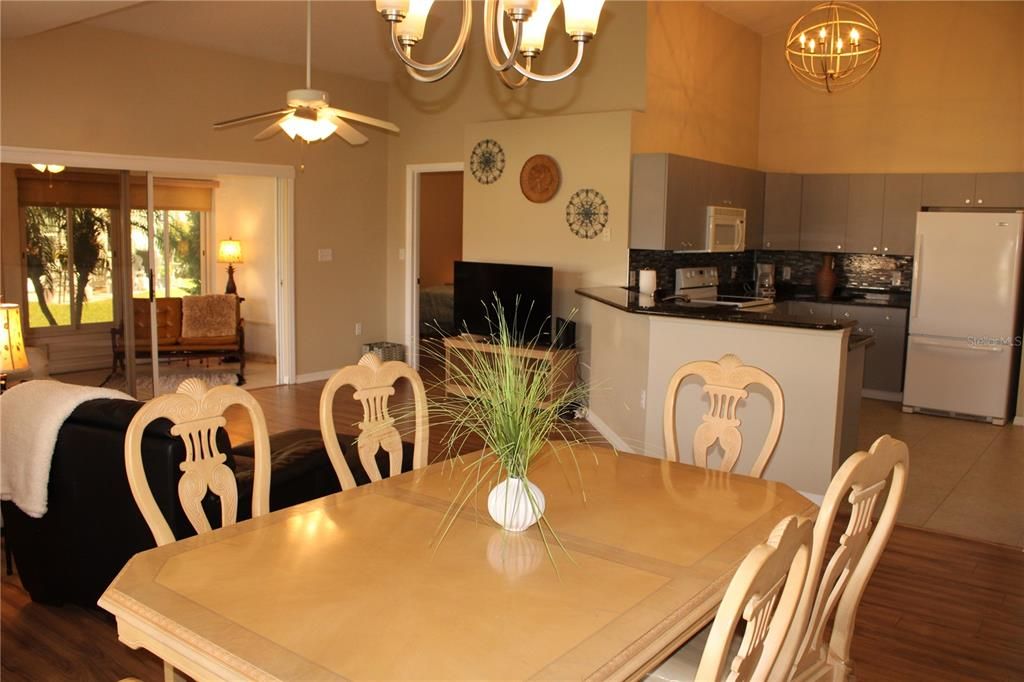 For Rent: $3,695 (2 beds, 2 baths, 1253 Square Feet)