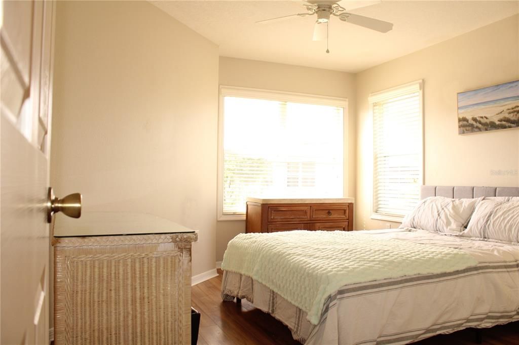 For Rent: $3,695 (2 beds, 2 baths, 1253 Square Feet)