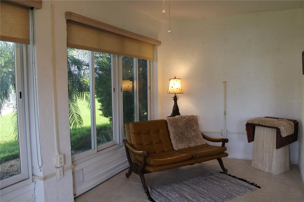 For Rent: $3,695 (2 beds, 2 baths, 1253 Square Feet)