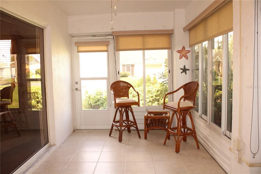 For Rent: $3,695 (2 beds, 2 baths, 1253 Square Feet)