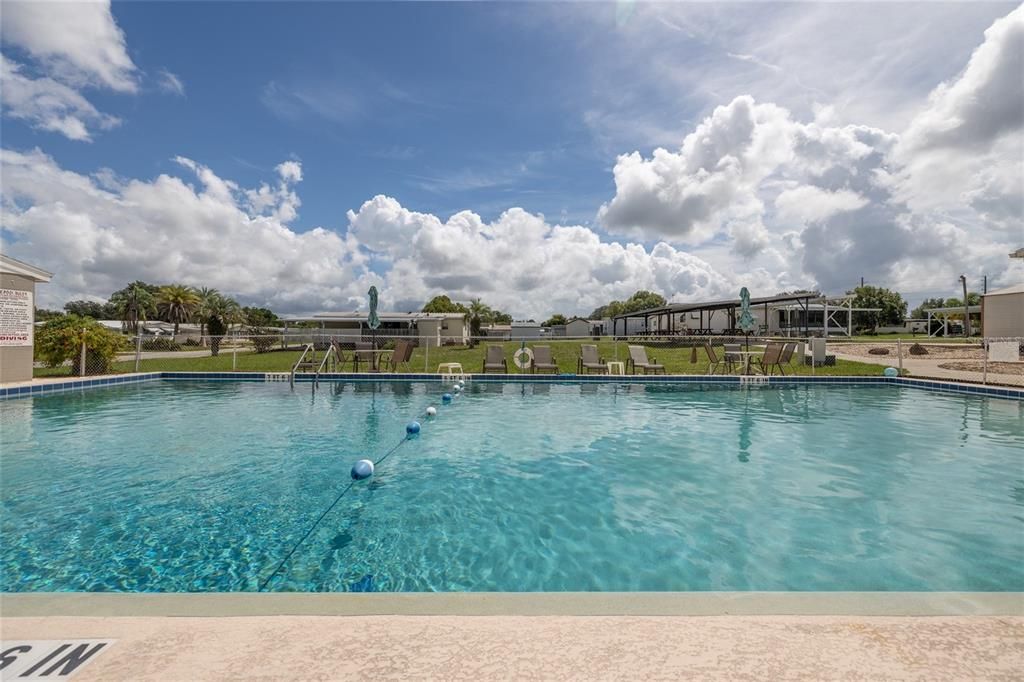 Active With Contract: $185,000 (2 beds, 2 baths, 970 Square Feet)