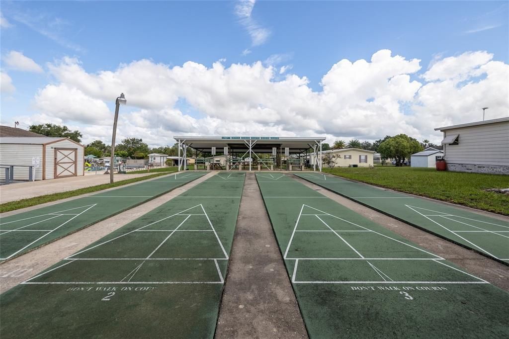 Active With Contract: $185,000 (2 beds, 2 baths, 970 Square Feet)