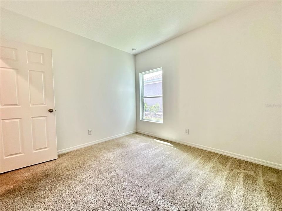 For Rent: $2,299 (4 beds, 2 baths, 1532 Square Feet)