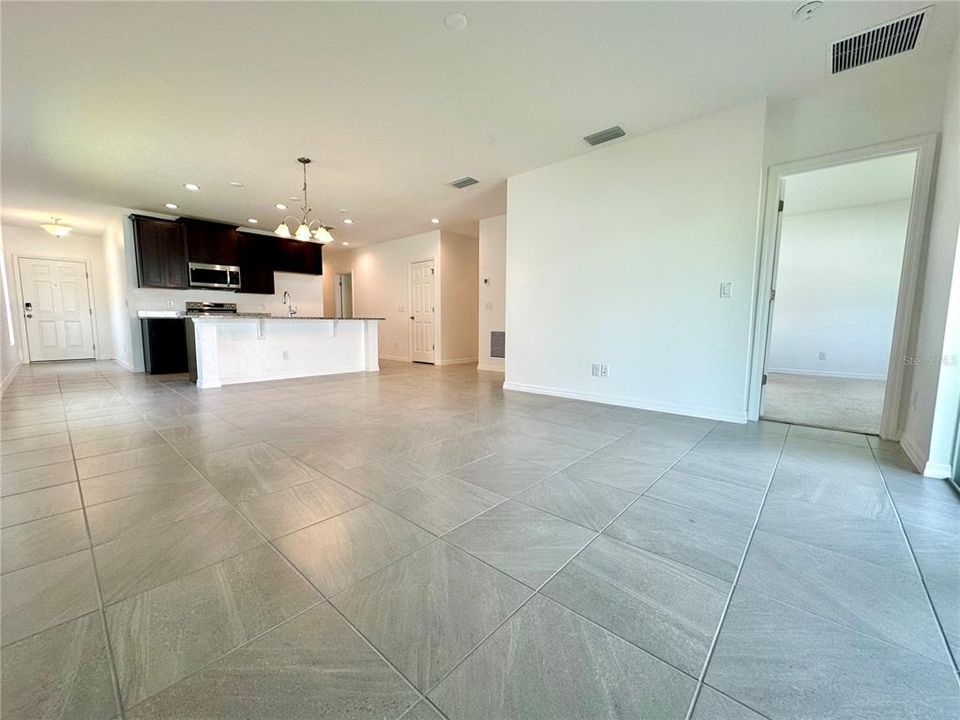 For Rent: $2,299 (4 beds, 2 baths, 1532 Square Feet)