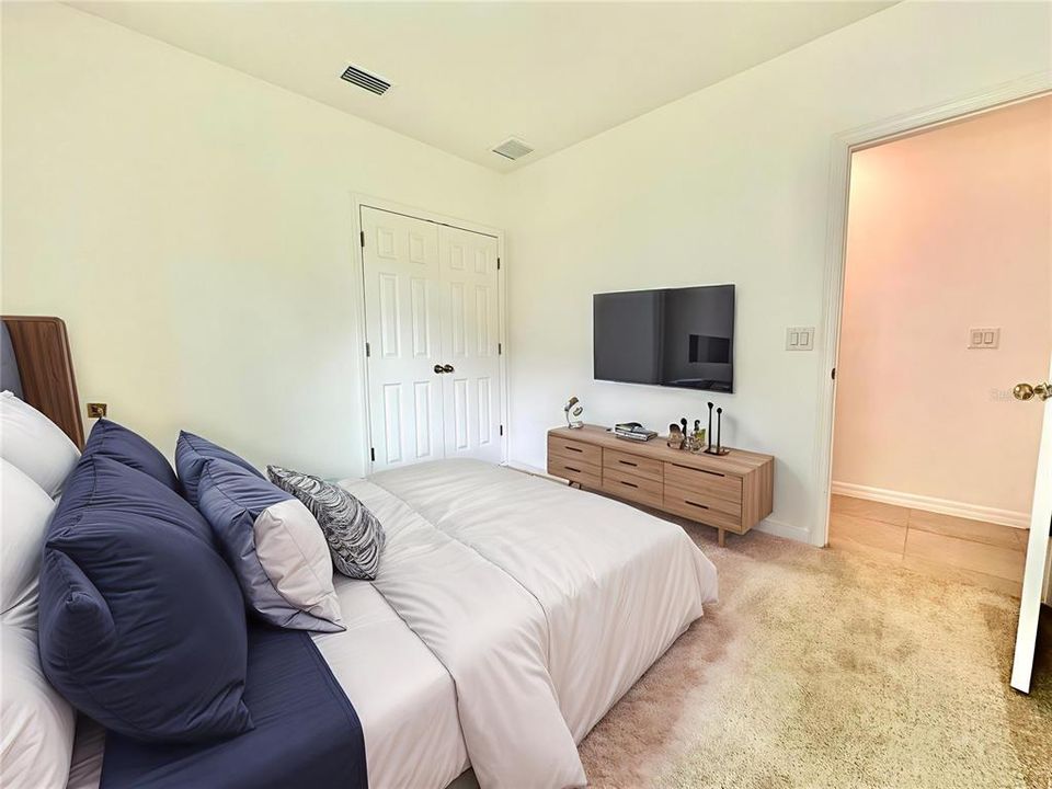 For Rent: $2,299 (4 beds, 2 baths, 1532 Square Feet)