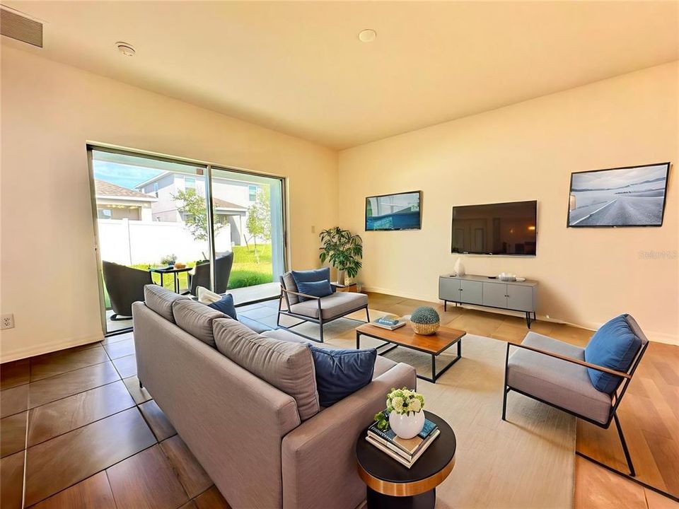 For Rent: $2,299 (4 beds, 2 baths, 1532 Square Feet)