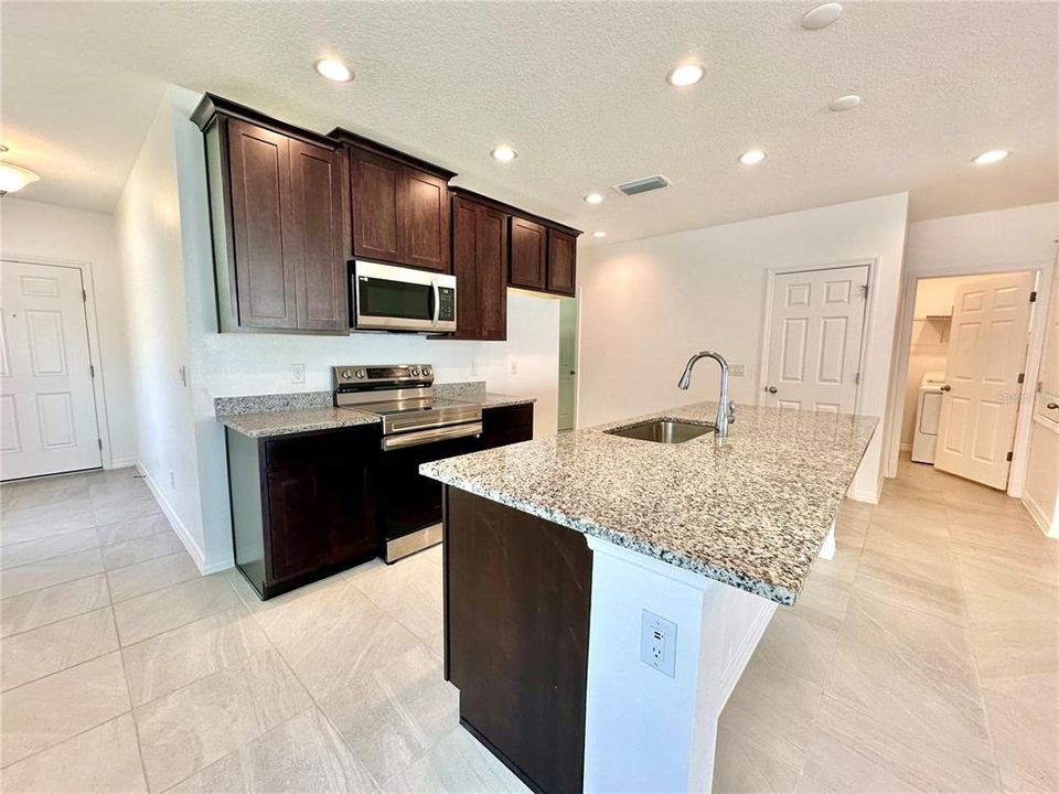 For Rent: $2,299 (4 beds, 2 baths, 1532 Square Feet)