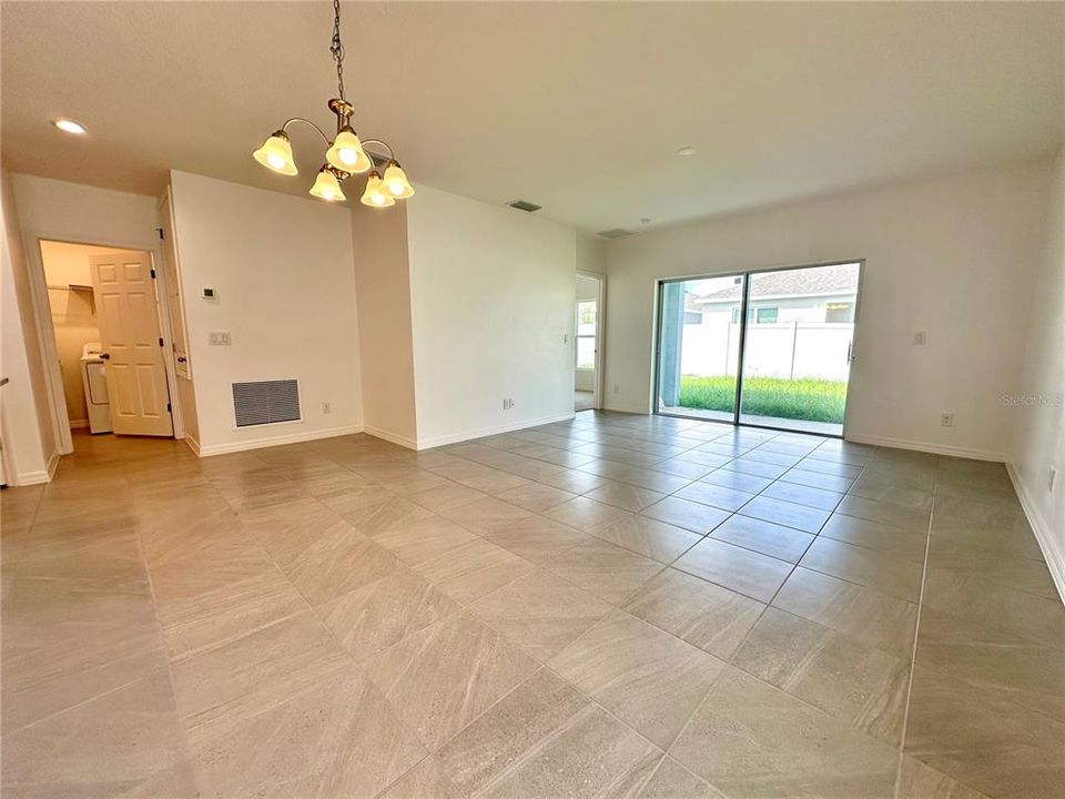 For Rent: $2,299 (4 beds, 2 baths, 1532 Square Feet)