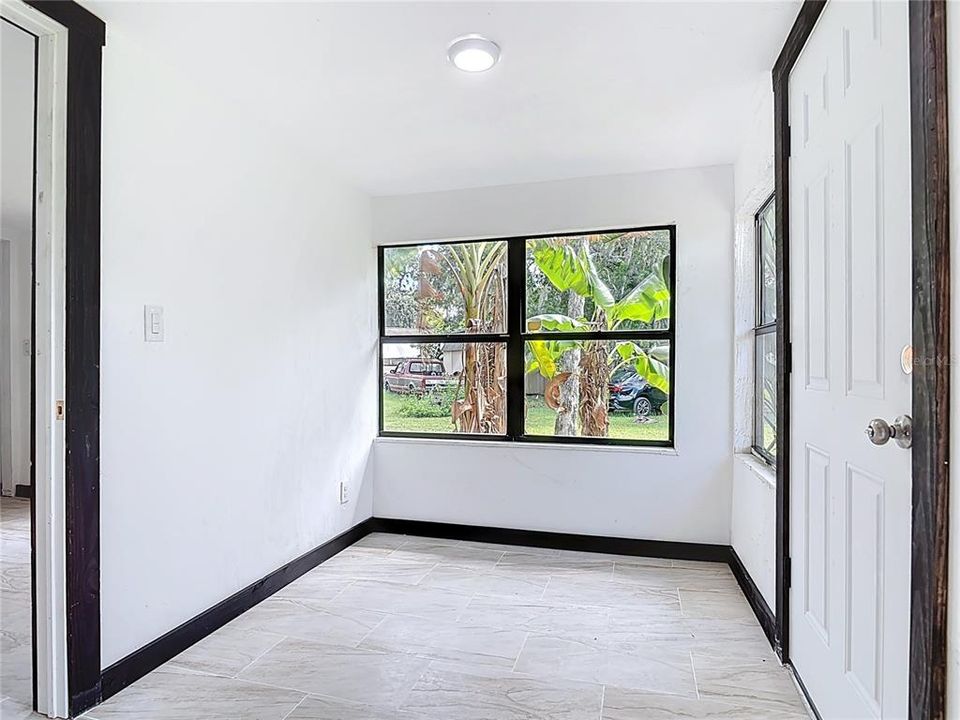 待售: $179,500 (3 贝兹, 2 浴室, 1000 平方英尺)