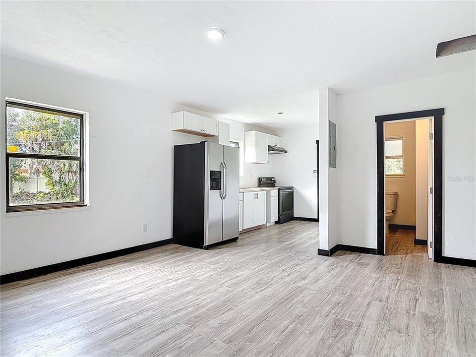 待售: $179,500 (3 贝兹, 2 浴室, 1000 平方英尺)