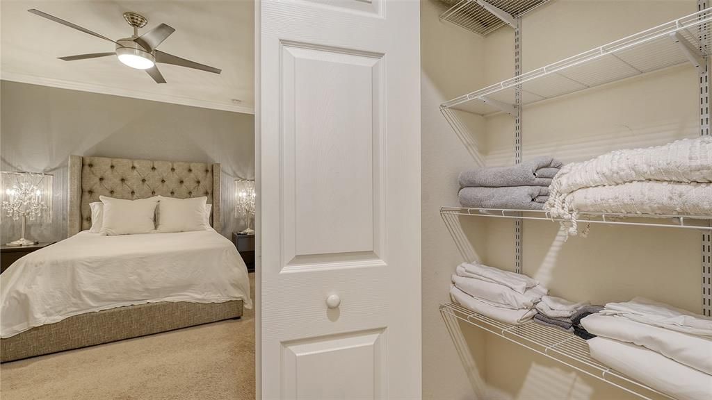 待售: $325,000 (2 贝兹, 2 浴室, 1142 平方英尺)