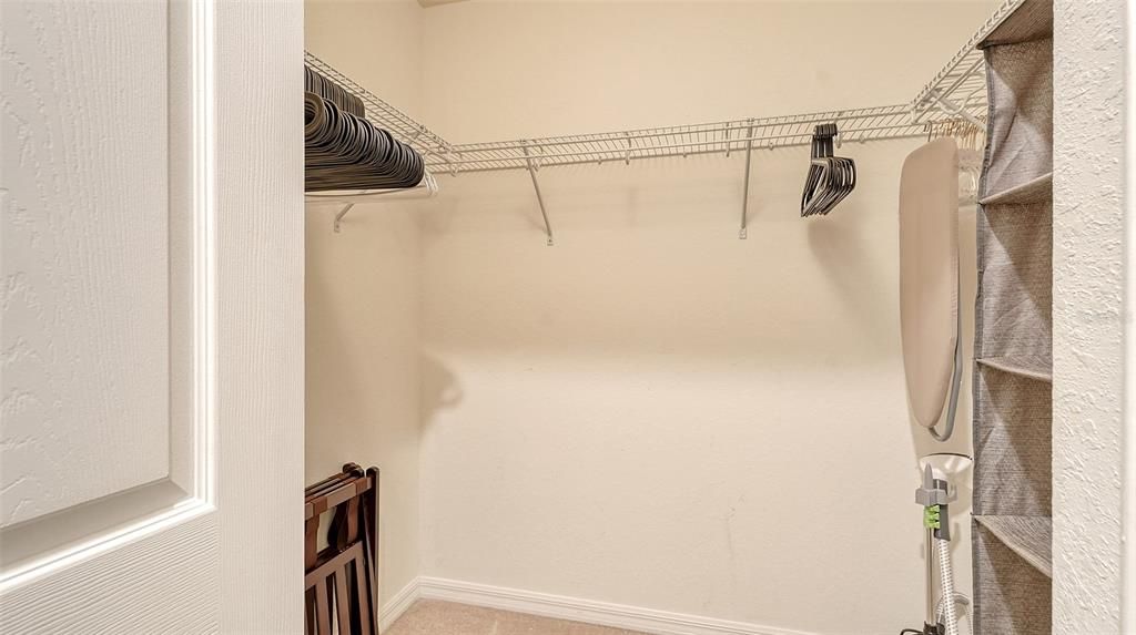 待售: $325,000 (2 贝兹, 2 浴室, 1142 平方英尺)