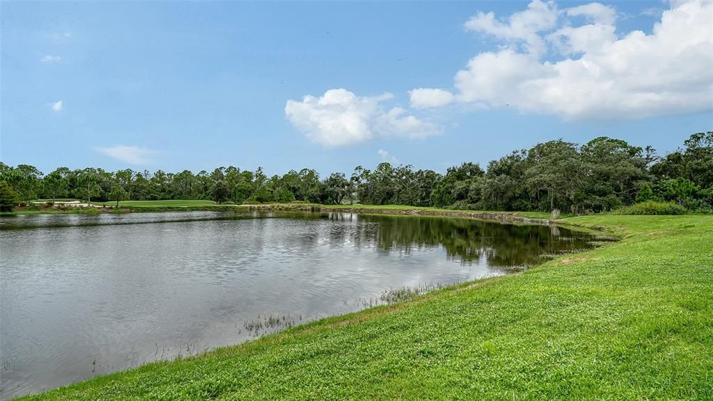 待售: $325,000 (2 贝兹, 2 浴室, 1142 平方英尺)