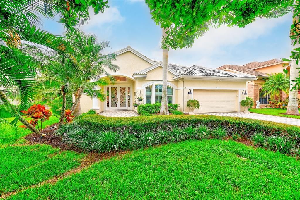 For Sale: $1,150,000 (3 beds, 3 baths, 3065 Square Feet)