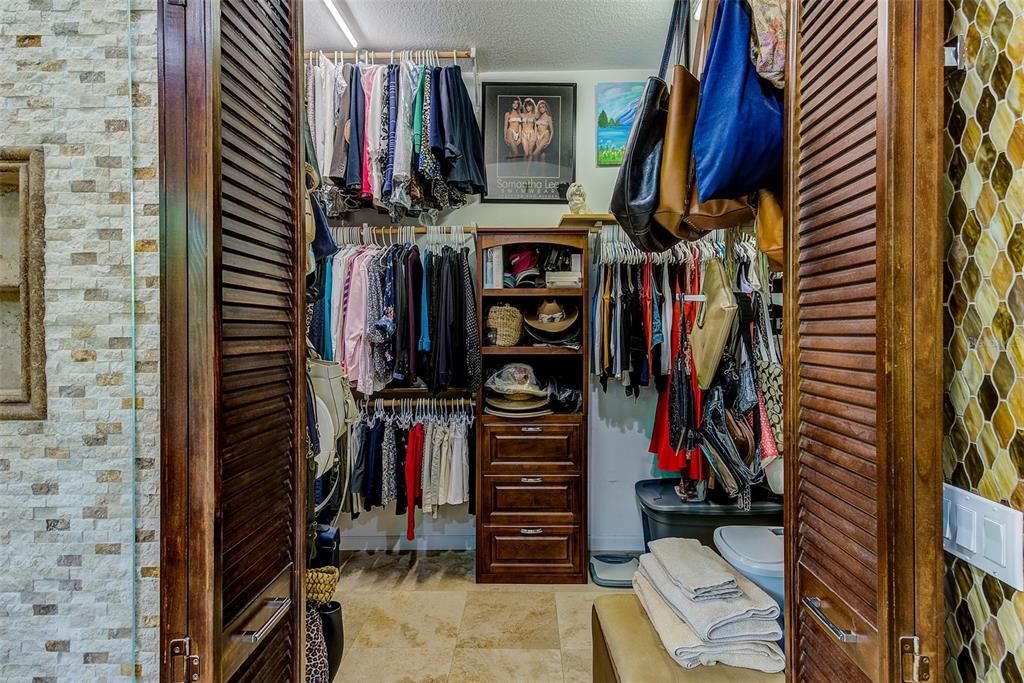 For Sale: $1,150,000 (3 beds, 3 baths, 3065 Square Feet)