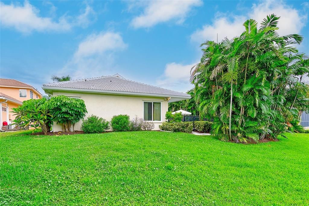 For Sale: $1,150,000 (3 beds, 3 baths, 3065 Square Feet)