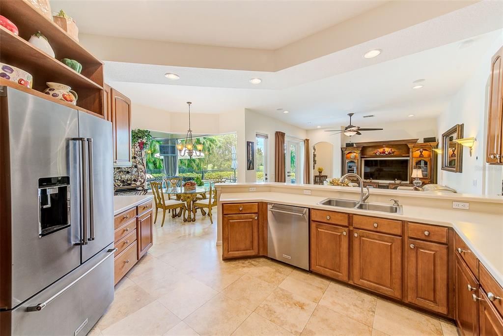 For Sale: $1,150,000 (3 beds, 3 baths, 3065 Square Feet)