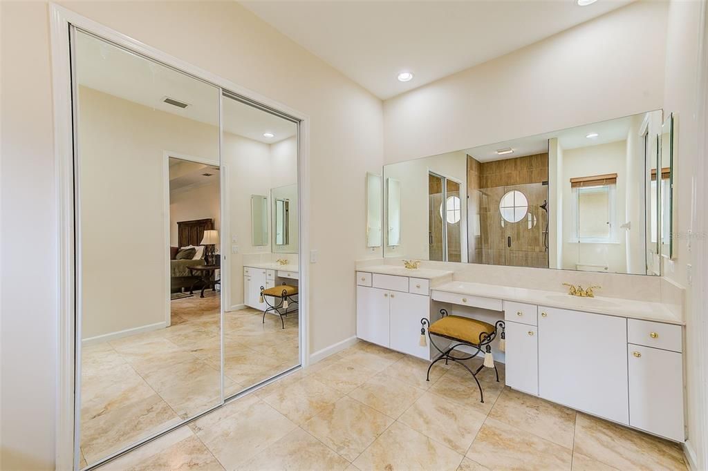 For Sale: $1,150,000 (3 beds, 3 baths, 3065 Square Feet)