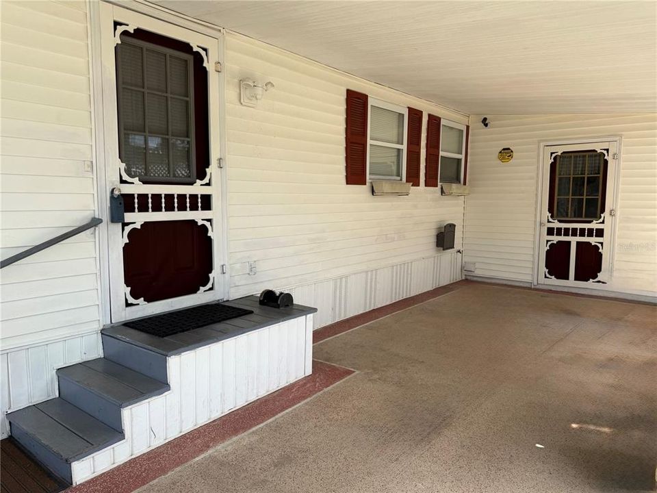 合同活跃: $149,900 (2 贝兹, 2 浴室, 1009 平方英尺)