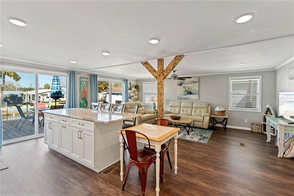 En Venta: $299,900 (3 camas, 1 baños, 943 Pies cuadrados)