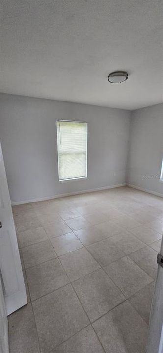 出租: $1,700 (3 贝兹, 1 浴室, 1240 平方英尺)