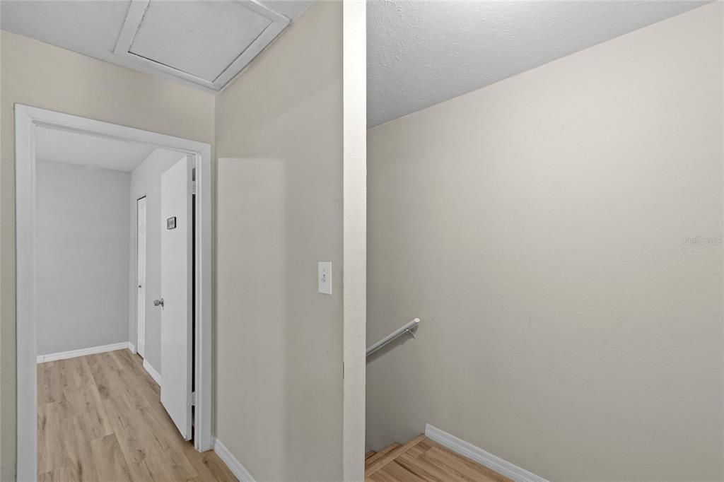 Active With Contract: $100,000 (2 beds, 1 baths, 1164 Square Feet)