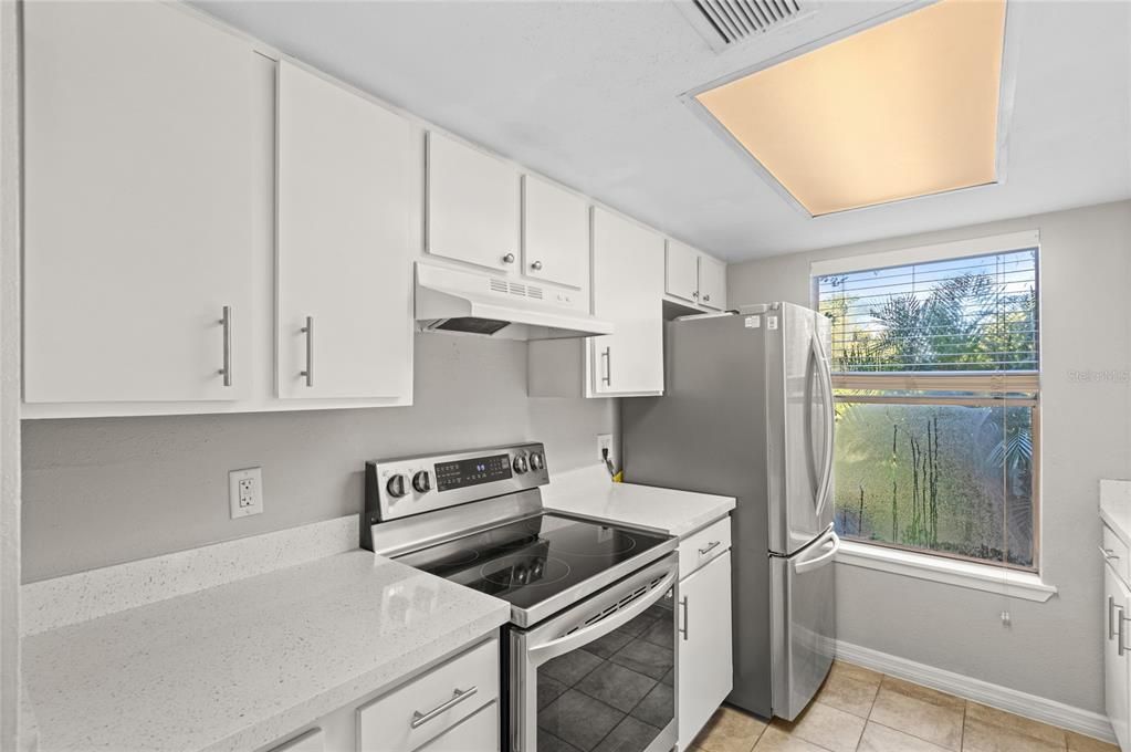 Active With Contract: $100,000 (2 beds, 1 baths, 1164 Square Feet)