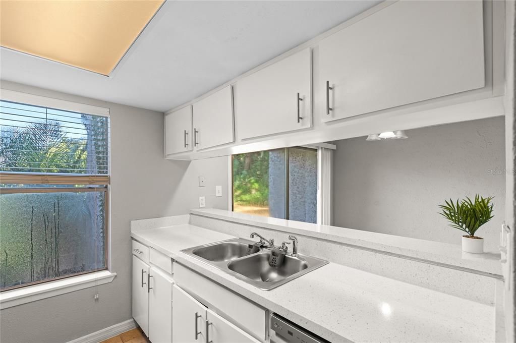 Active With Contract: $100,000 (2 beds, 1 baths, 1164 Square Feet)