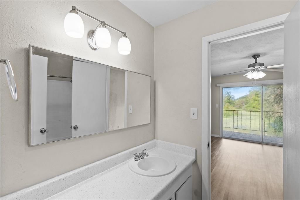 Active With Contract: $100,000 (2 beds, 1 baths, 1164 Square Feet)