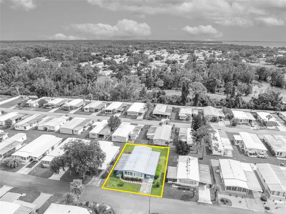 合同活跃: $129,900 (2 贝兹, 2 浴室, 1368 平方英尺)