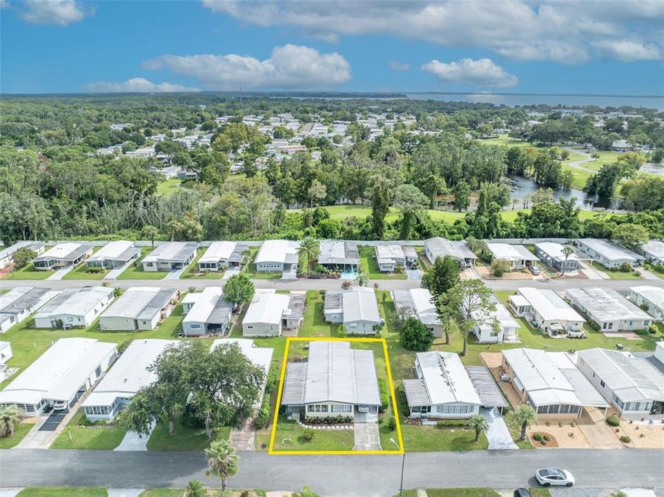 合同活跃: $129,900 (2 贝兹, 2 浴室, 1368 平方英尺)