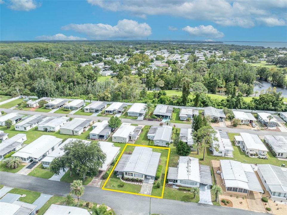 合同活跃: $129,900 (2 贝兹, 2 浴室, 1368 平方英尺)