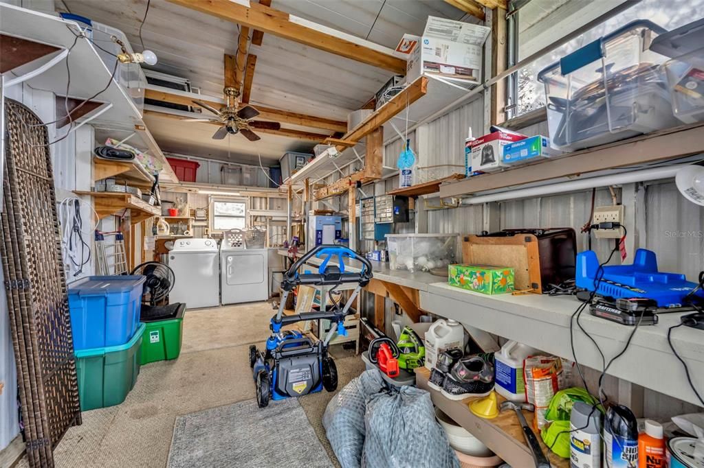 合同活跃: $129,900 (2 贝兹, 2 浴室, 1368 平方英尺)