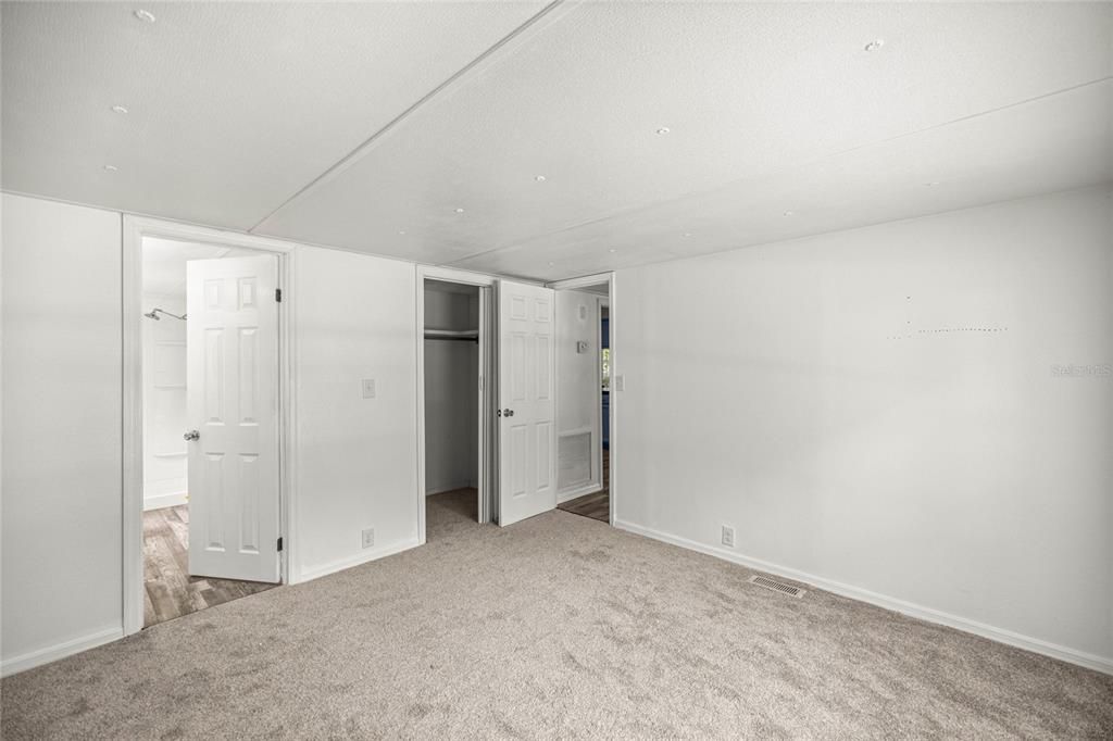 待售: $205,000 (3 贝兹, 2 浴室, 1248 平方英尺)