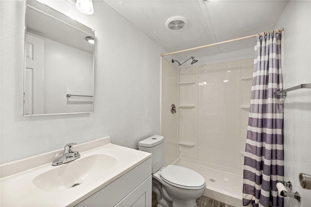 待售: $205,000 (3 贝兹, 2 浴室, 1248 平方英尺)