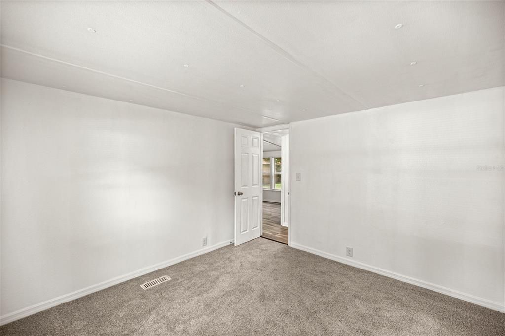 待售: $205,000 (3 贝兹, 2 浴室, 1248 平方英尺)