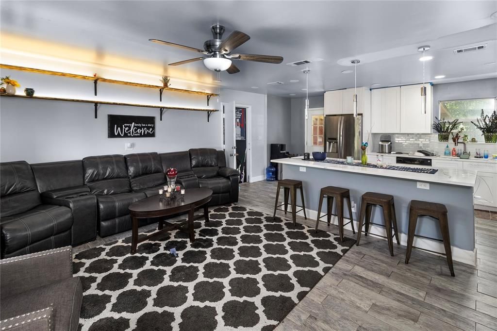 For Sale: $236,900 (3 beds, 2 baths, 1353 Square Feet)