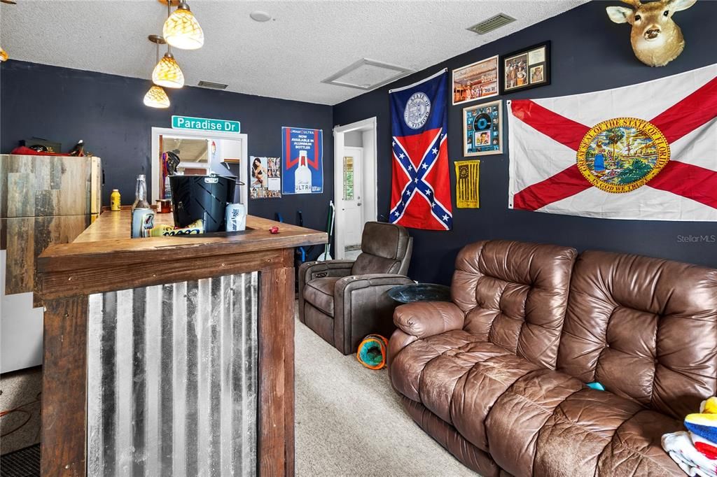 For Sale: $236,900 (3 beds, 2 baths, 1353 Square Feet)