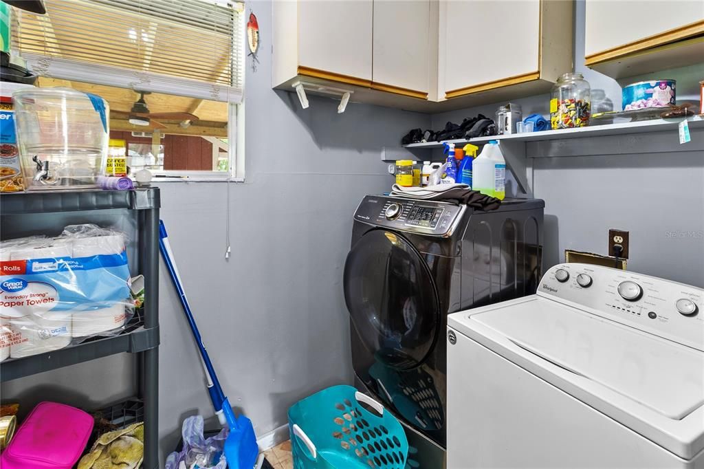 For Sale: $236,900 (3 beds, 2 baths, 1353 Square Feet)